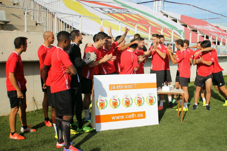 La plantilla de L'Hospi ja sap les primes de la Copa // FOTO: celh.es