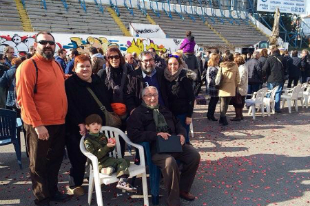 La família Saisó no podia faltar en un dia històric a un camp històric // FOTO: Twitter Xavier Saisó