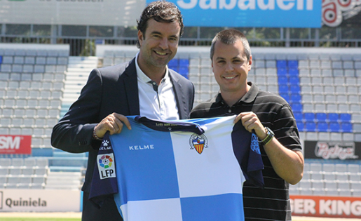 José Solivelles, amb el vicepresident del CE Sabadell, Ignasi Lúquez // FOTO: cesabadell.cat