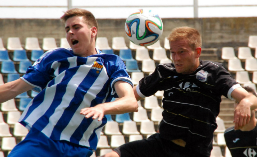 Èric Vilanova, en acció la temporada passada en un partit contra el Prat // FOTO: uefigueres.cat