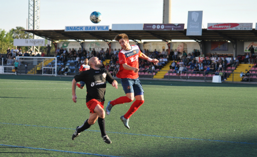El Balaguer va estrenar la nova coberta tornant a ser líder, malgrat l'empat amb l'Alpicat // FOTO: @FutbolAlpicat