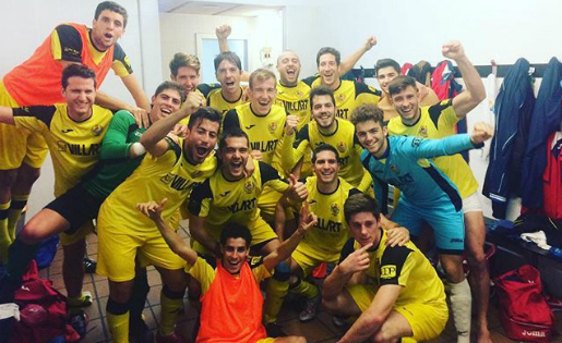 Una celebració més al vestidor del Balaguer // FOTO: Twitter @CF_Balaguer