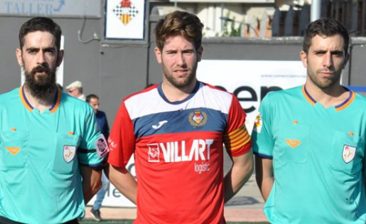 Yeray, exercint de capità al derbi contra l'At. Alpicat d'aquesta temporada // FOTO: FutbolAlpicat