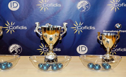 Els trofeus en joc a la Copa Baix Llobregat // FOTO: UE Cornellà