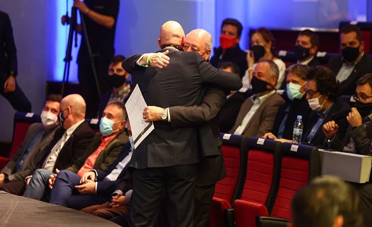 Soteras Abrazo Rubiales