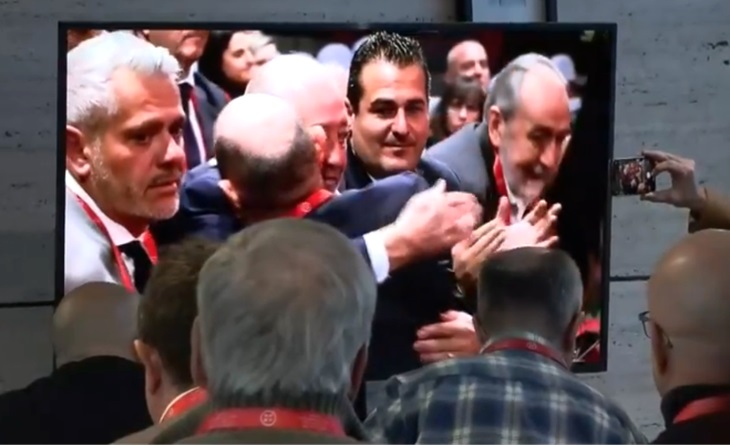 abrazo-Louzan-Soteras-2024